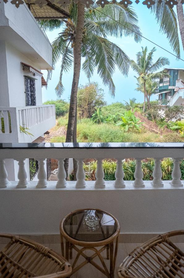 Shanu'S Seaside Inn - A Family-Run Guesthouse Just 100 Metres From Candolim Beach Exteriör bild