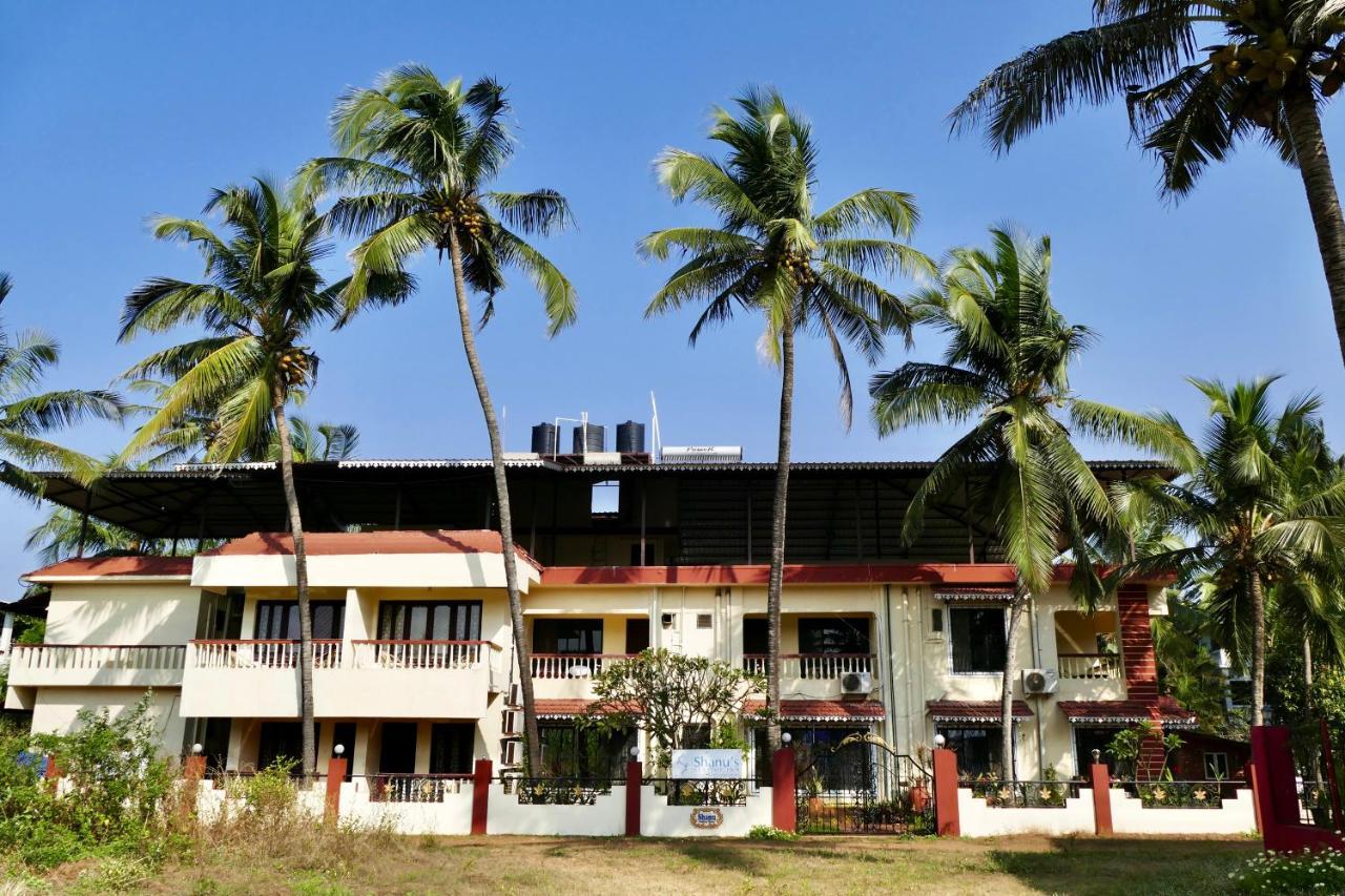 Shanu'S Seaside Inn - A Family-Run Guesthouse Just 100 Metres From Candolim Beach Exteriör bild