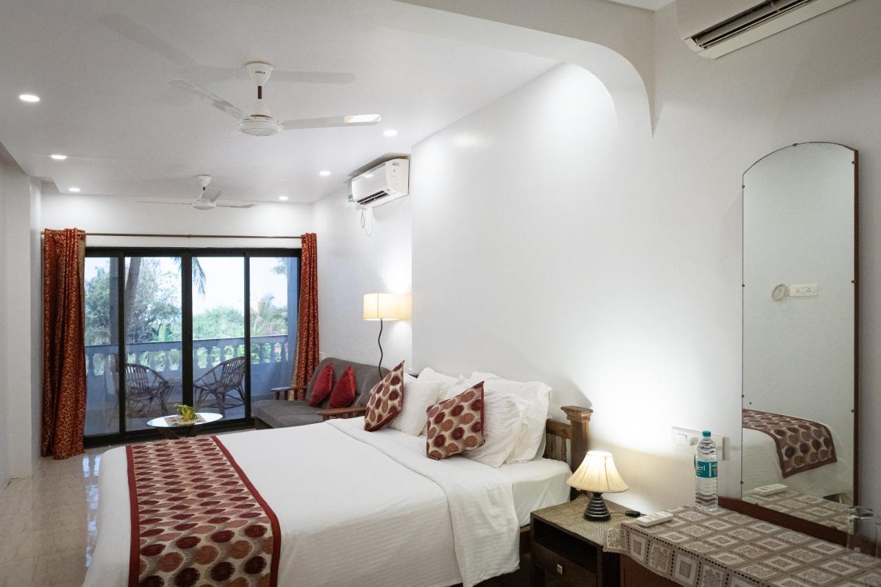 Shanu'S Seaside Inn - A Family-Run Guesthouse Just 100 Metres From Candolim Beach Exteriör bild