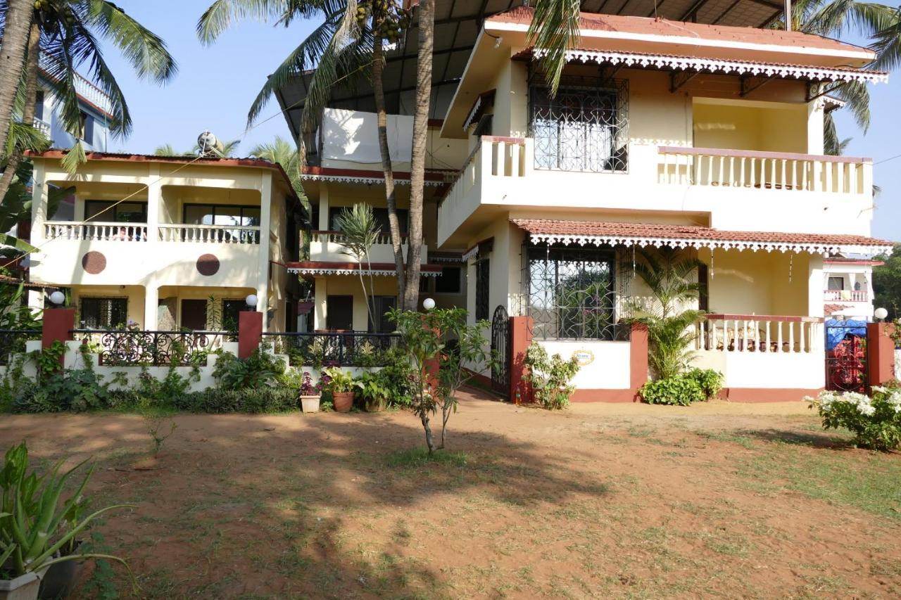 Shanu'S Seaside Inn - A Family-Run Guesthouse Just 100 Metres From Candolim Beach Exteriör bild