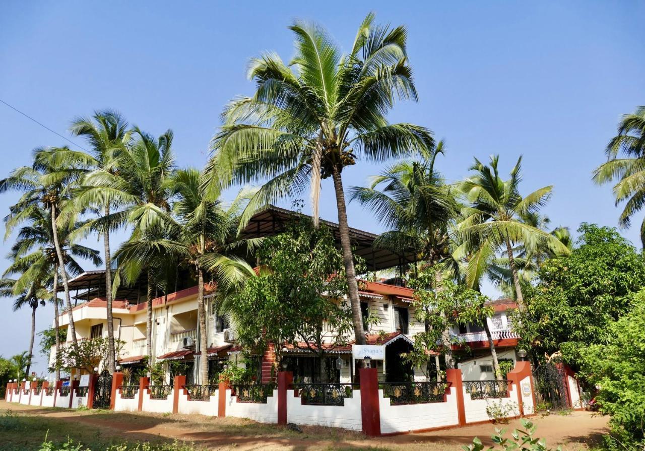 Shanu'S Seaside Inn - A Family-Run Guesthouse Just 100 Metres From Candolim Beach Exteriör bild