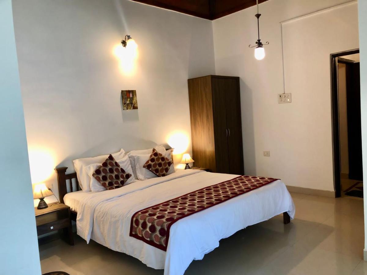 Shanu'S Seaside Inn - A Family-Run Guesthouse Just 100 Metres From Candolim Beach Exteriör bild